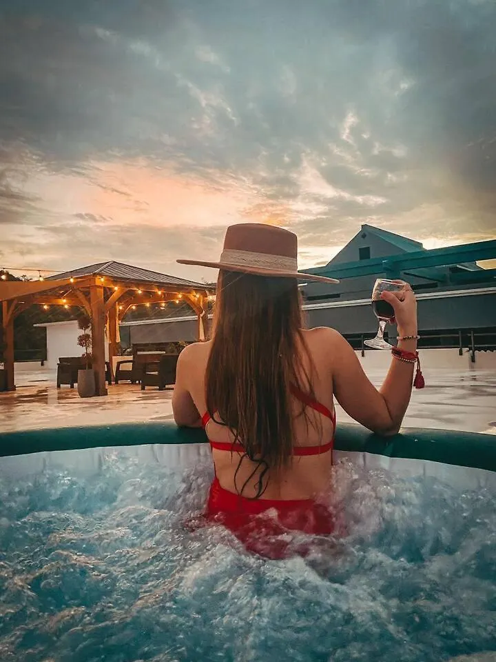 بيت شباب Melao Lodge فيغا باخا