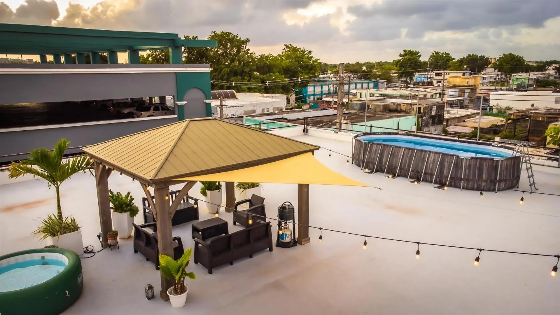 Melao Lodge فيغا باخا بيت شباب
